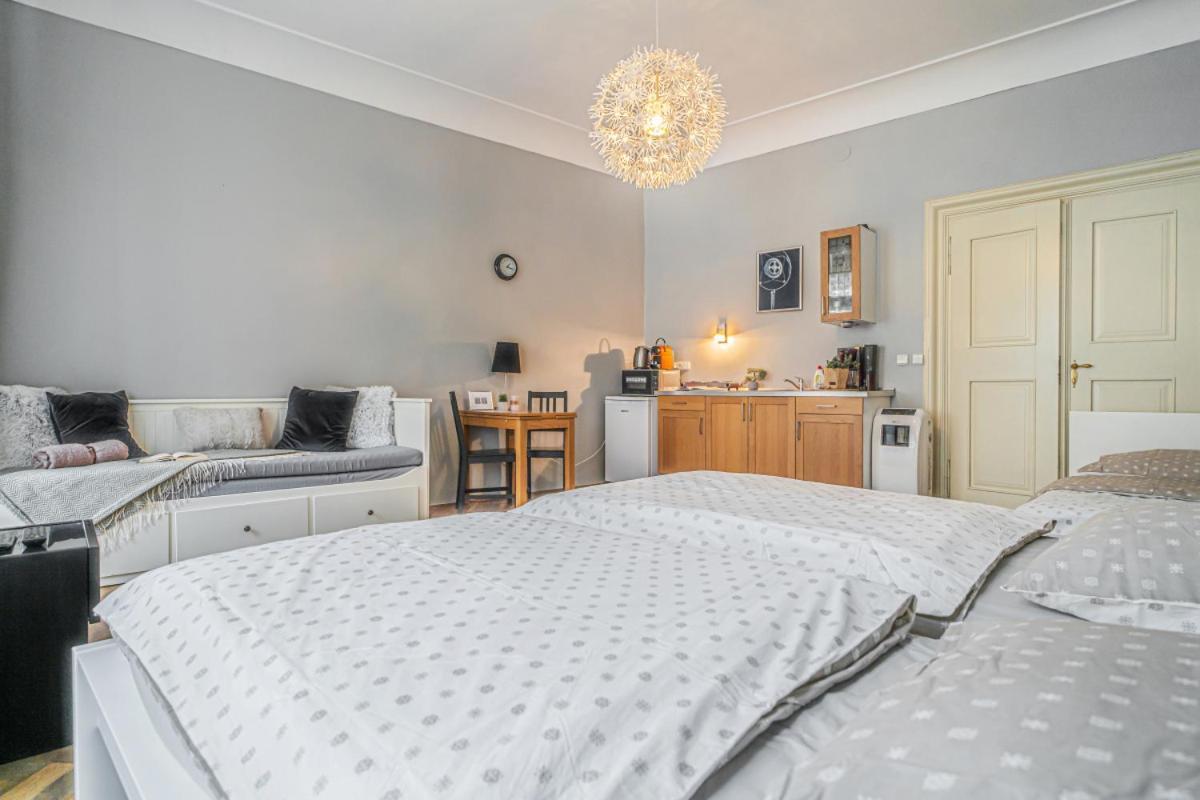 Bright Studio Close To Charles Bridge And Prague Castle Apartment Luaran gambar